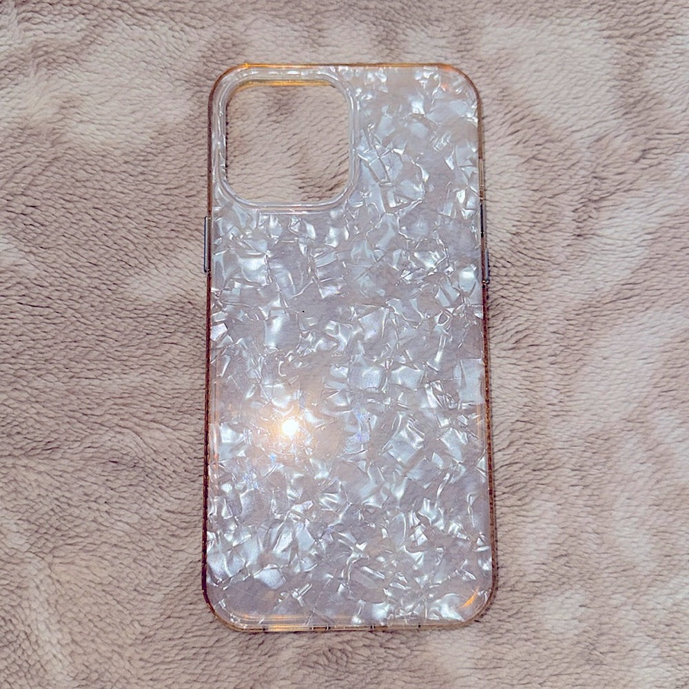 iPhone 13 Pro Max non protective case